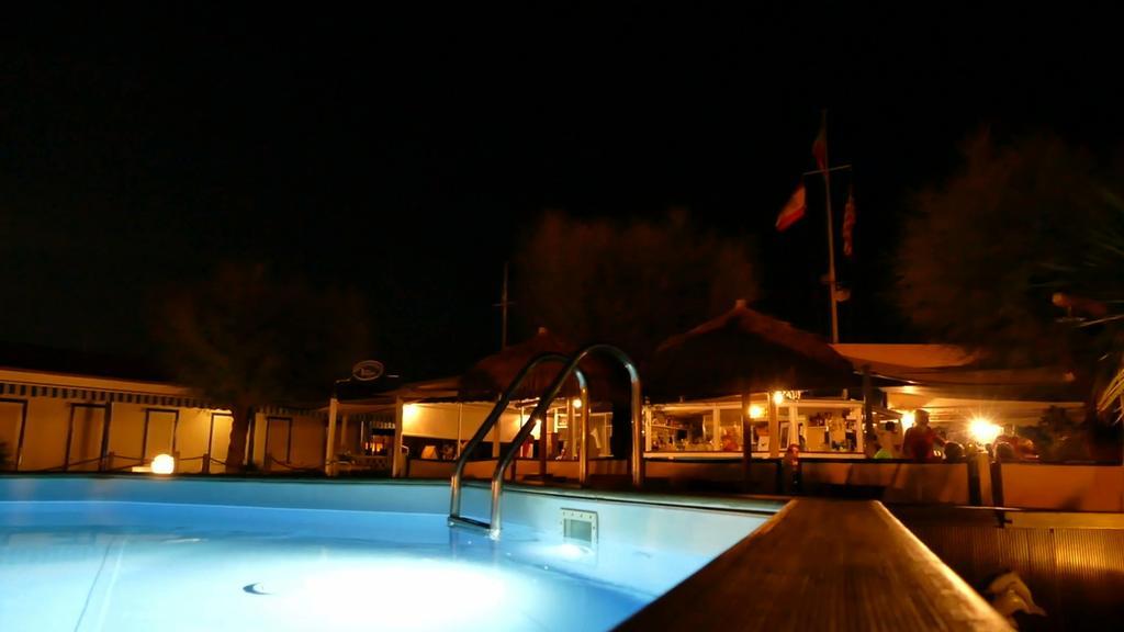 Bed&Breakfast Venezia Marina Di Carrara Exterior foto