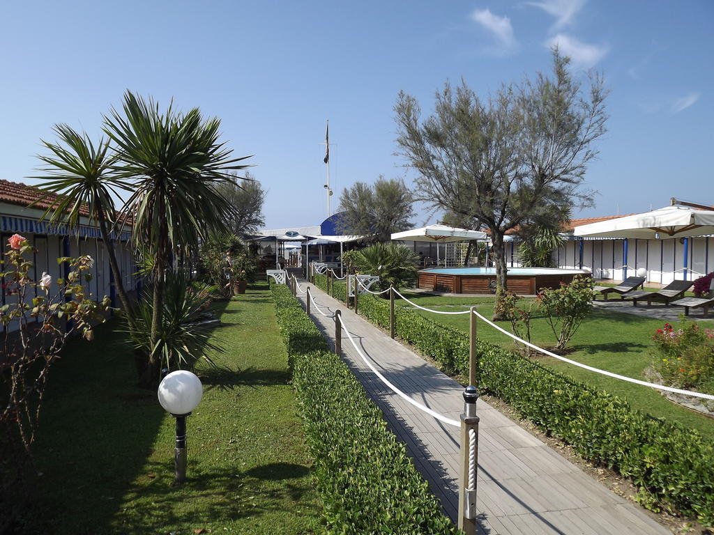 Bed&Breakfast Venezia Marina Di Carrara Exterior foto