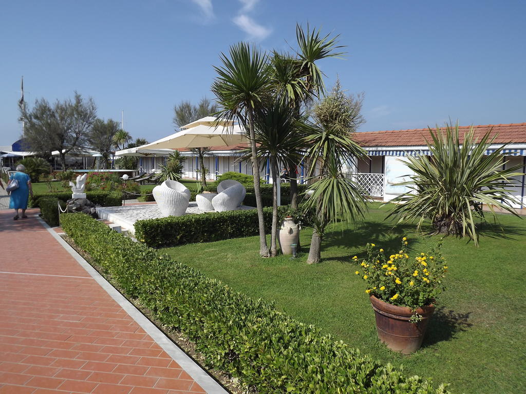 Bed&Breakfast Venezia Marina Di Carrara Exterior foto
