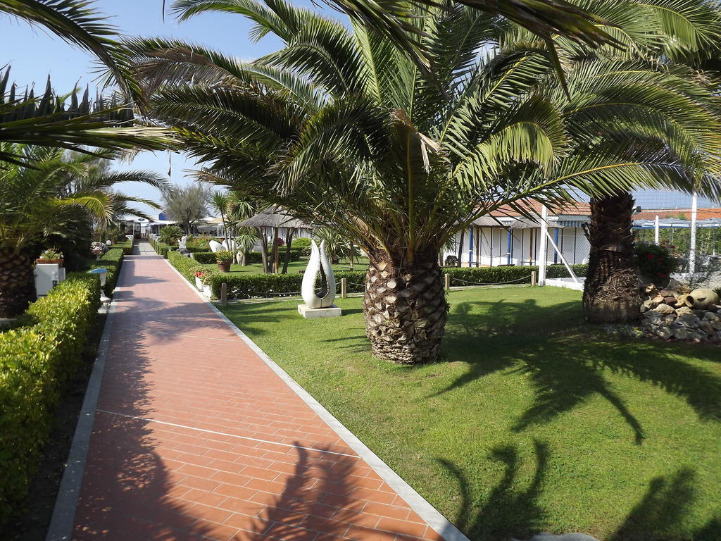 Bed&Breakfast Venezia Marina Di Carrara Exterior foto