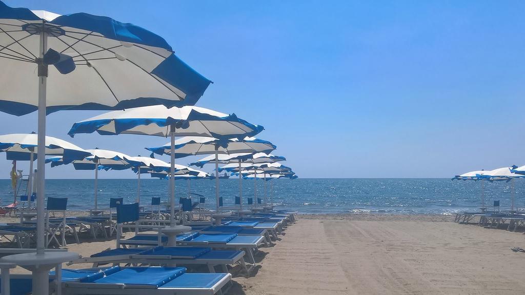 Bed&Breakfast Venezia Marina Di Carrara Exterior foto